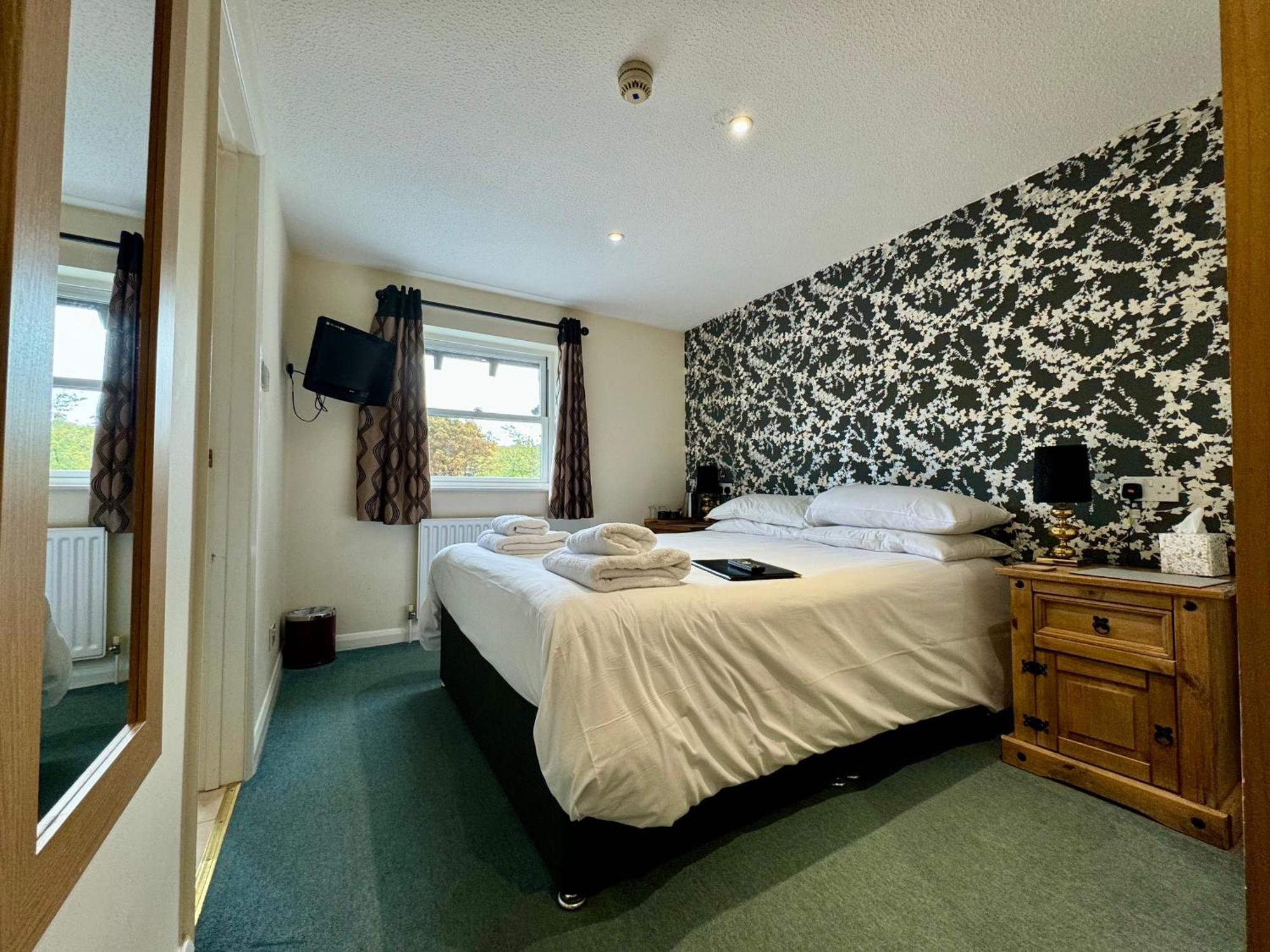 The Half Moon Hotel Petersfield Luaran gambar