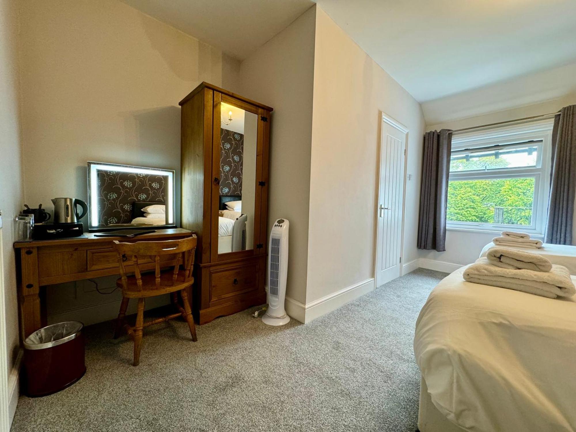 The Half Moon Hotel Petersfield Luaran gambar